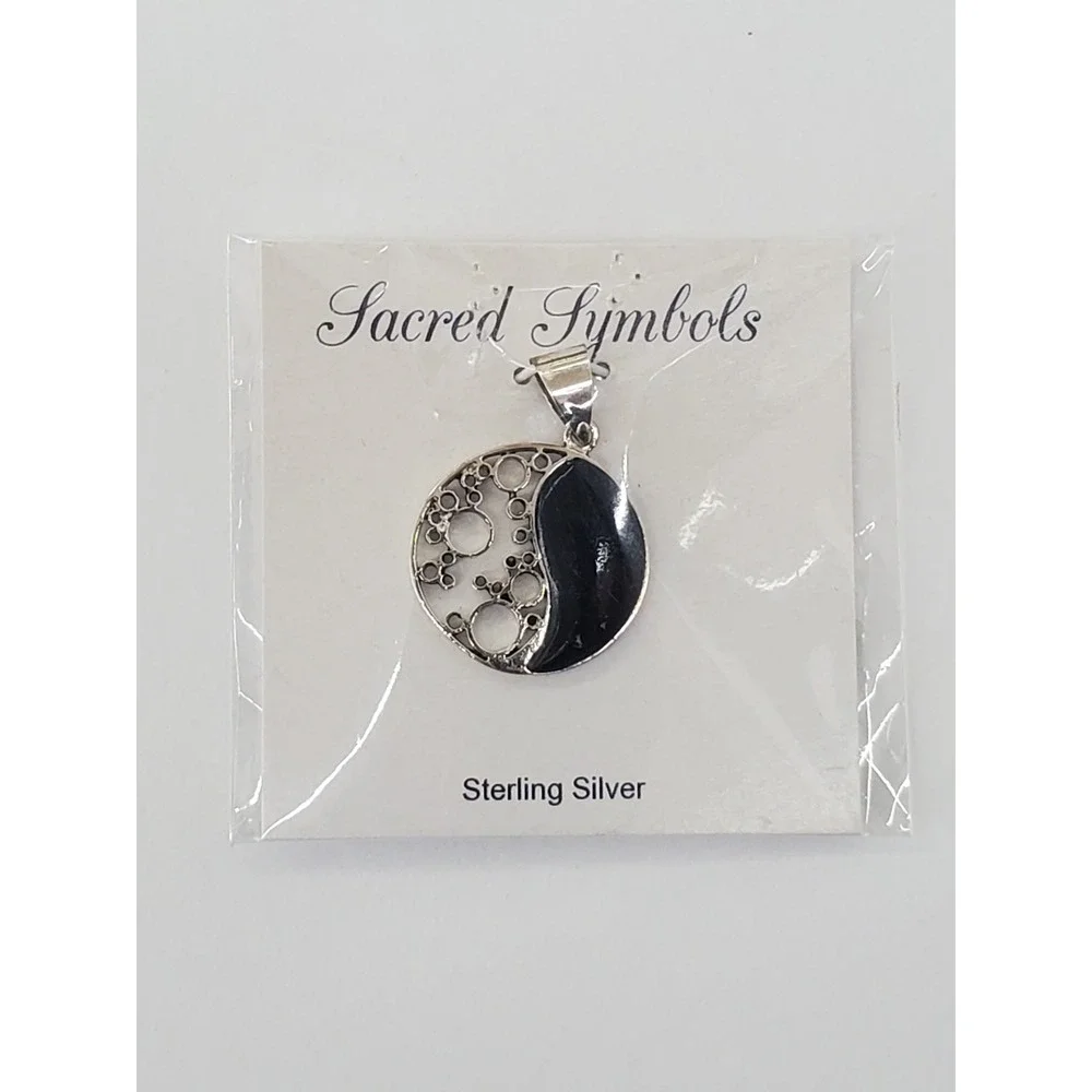 Sacred Symbols Sterling Silver Black Inlay Bubble Cutout Circle‎ Pendant P134008